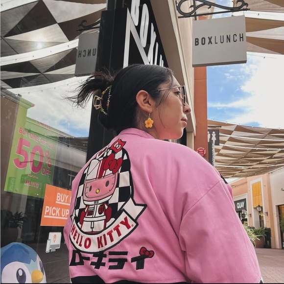 Box lunch Hello Kitty Racing Jacket - Picture 4 of 6